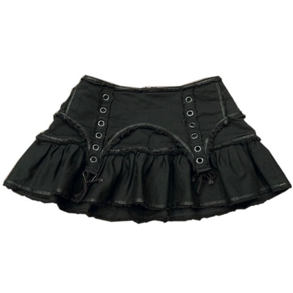 ISO LIP SERVICE - Picture 6 of 9